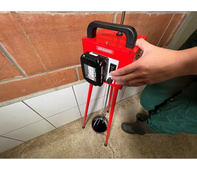 Lifty - Drain plug lifting system